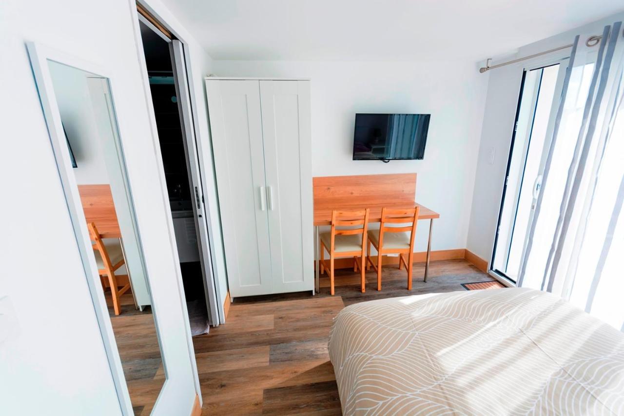 Lomener - La Goelette - 1 appartement avec 2 chambres et 2 studios à 450m de la plage Ploemeur Exterior foto
